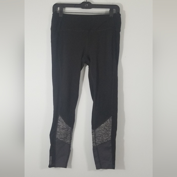 Tangerine Athletic Capri Leggings. 3/4 Length. Zipper Back Pocket. Size Small. - Picture 1 of 6